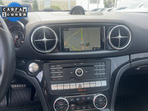 Used 2018 Mercedes-Benz SL 550 image 33