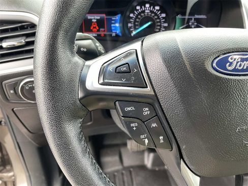 Used 2019 Ford Edge SEL w/ Equipment Group 201A image 17