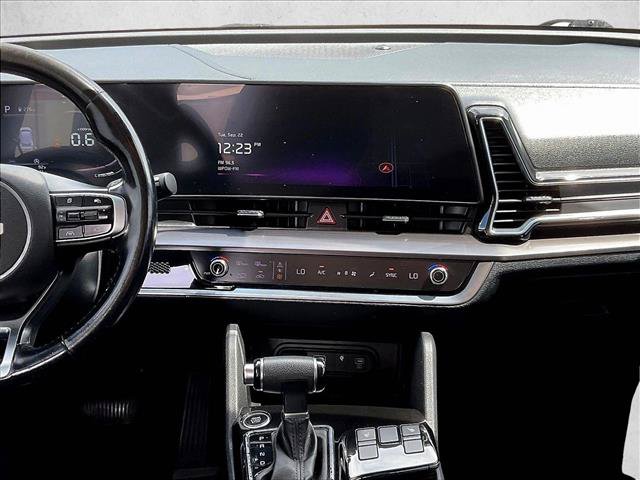 Used 2024 Kia Sportage EX FWD image 6