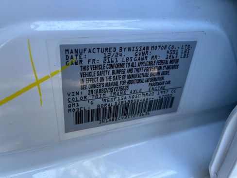Used 2025 Nissan Sentra SV FWD image 27