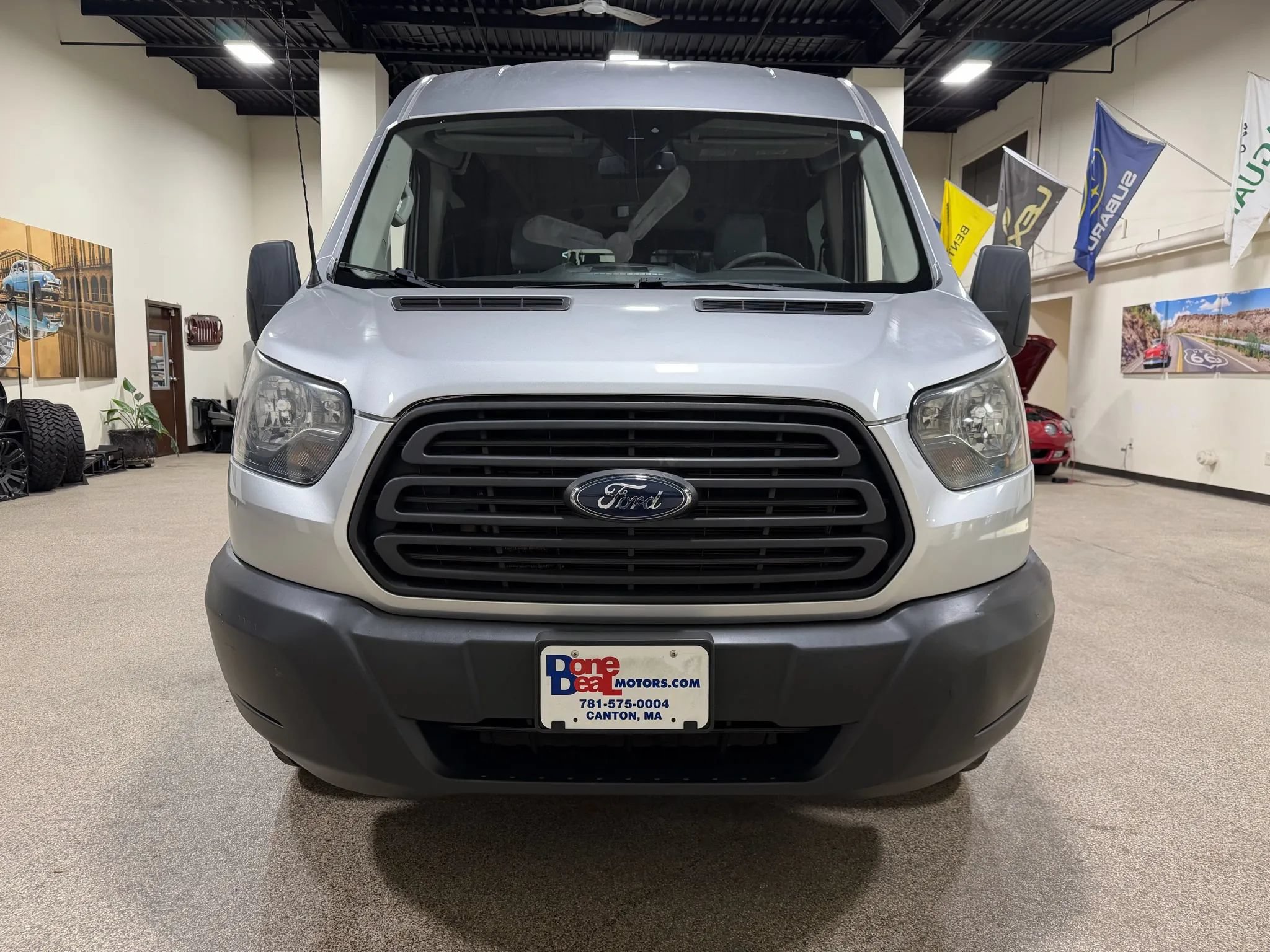 Used 2015 Ford Transit 250 148 Medium Roof RWD image 3