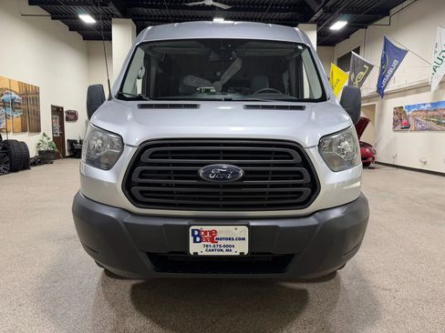 Used 2015 Ford Transit 250 148 Medium Roof image 3