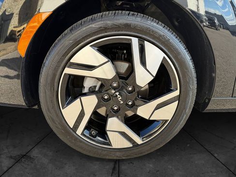 Used 2025 Kia Soul GT-Line image 14