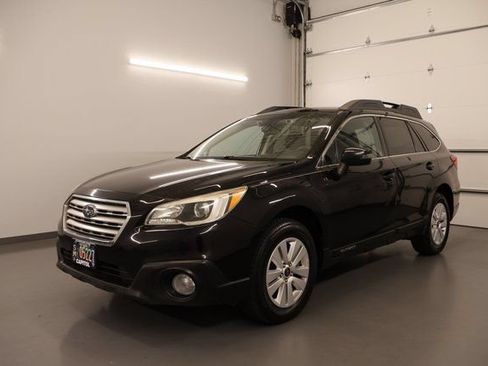 Used 2017 Subaru Outback 2.5i Premium AWD/4WD image 5