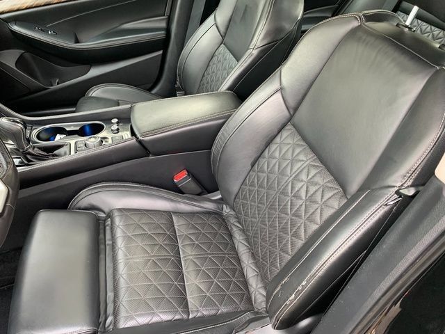 Used 2016 Nissan Maxima Platinum w/ Interior Lighting Package FWD image 19