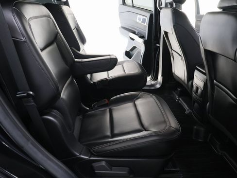 Used 2023 Ford Explorer XLT w/ Equipment Group 202A image 29