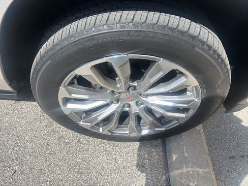 Used 2022 GMC Yukon Denali image 13