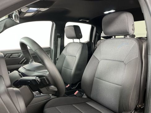 Used 2023 Chevrolet Colorado W/T image 11