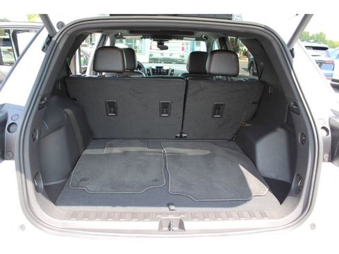 Used 2024 Chevrolet Equinox RS image 26