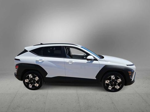 Certified 2025 Hyundai Kona SEL FWD image 9