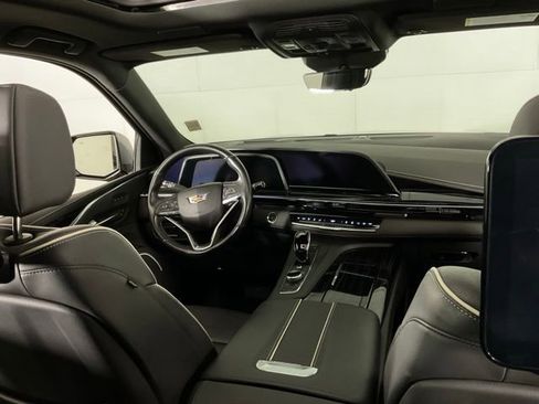 Used 2021 Cadillac Escalade Sport w/ LPO, ONYX Package image 14