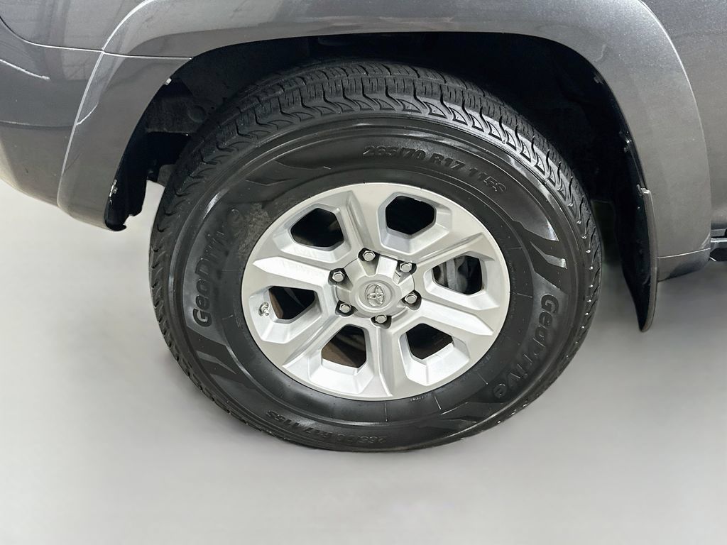 Used 2019 Toyota 4Runner SR5 Premium AWD/4WD image 8