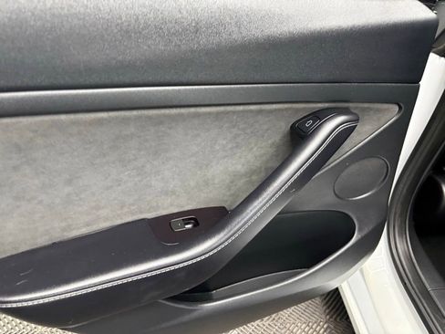 Used 2023 Tesla Model 3 Standard Range RWD image 30