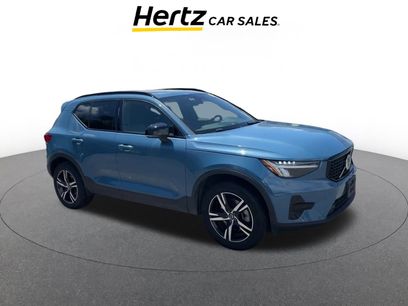 Used 2024 Volvo XC40 B5 Core