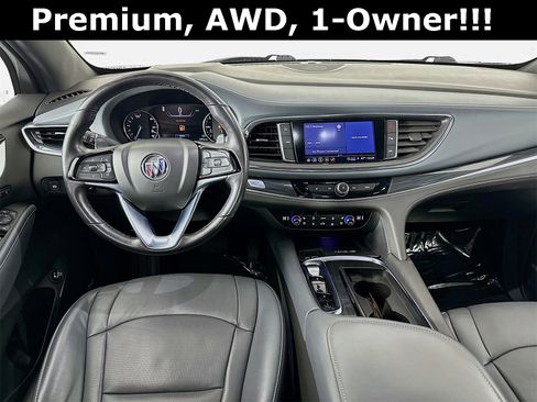 Used 2024 Buick Enclave Premium image 24