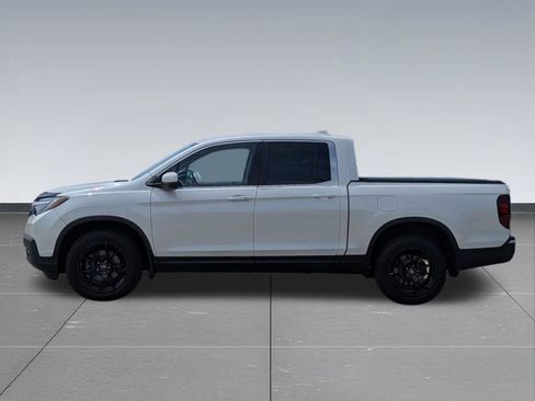 Used 2017 Honda Ridgeline RTL image 2
