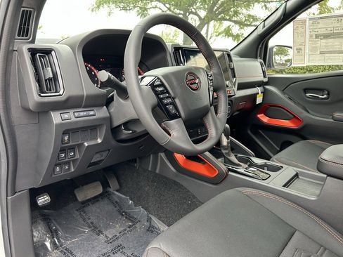 New 2025 Nissan Frontier PRO-4X image 14