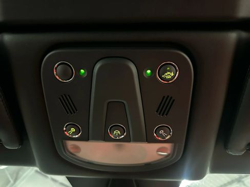 Used 2018 Maserati GranTurismo Sport image 38