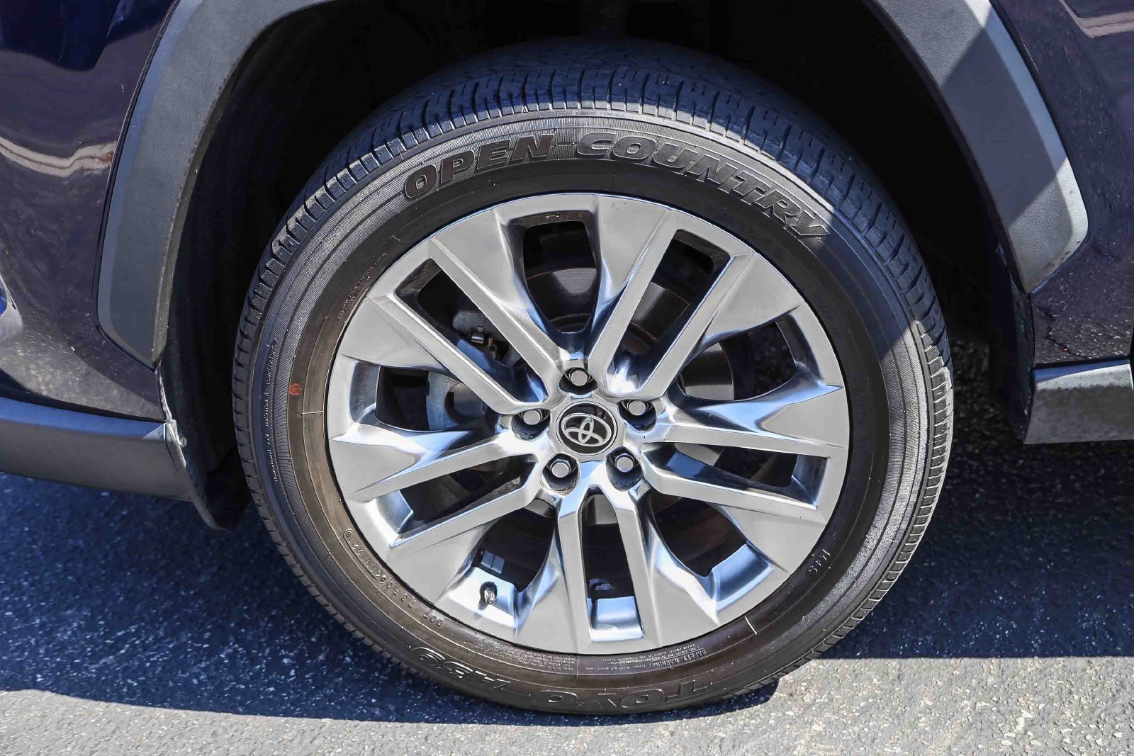 Certified 2021 Toyota RAV4 XLE Premium AWD/4WD image 10
