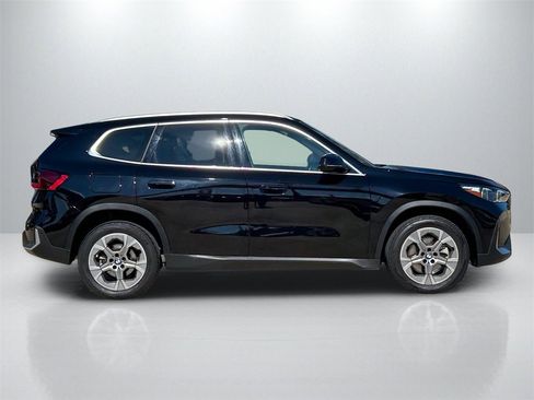 Used 2023 BMW X1 xDrive28i image 4