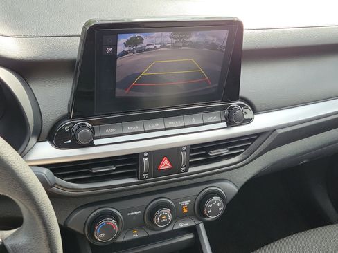 Used 2024 Kia Forte LXS w/ LXS Technology Package FWD image 25