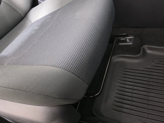 Used 2022 Toyota RAV4 LE AWD/4WD image 29