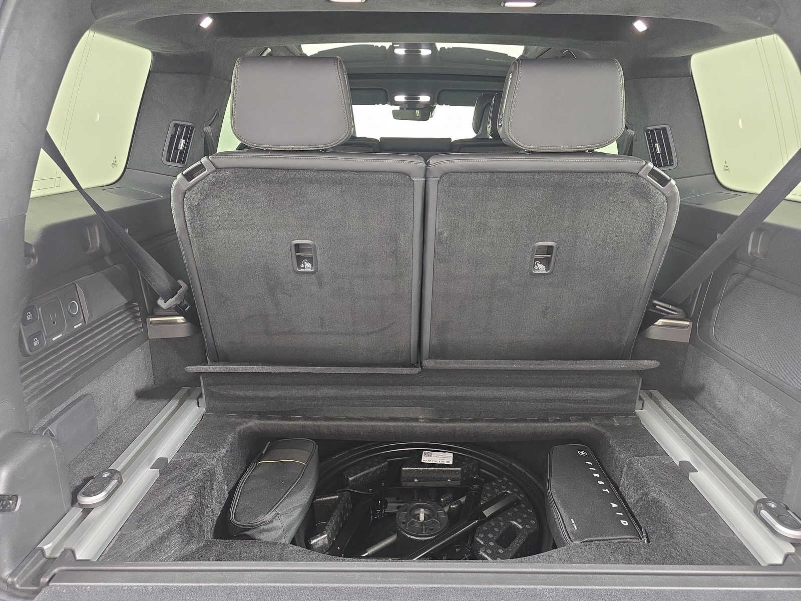 Used 2024 Rivian R1S Adventure Dual AWD/4WD image 26