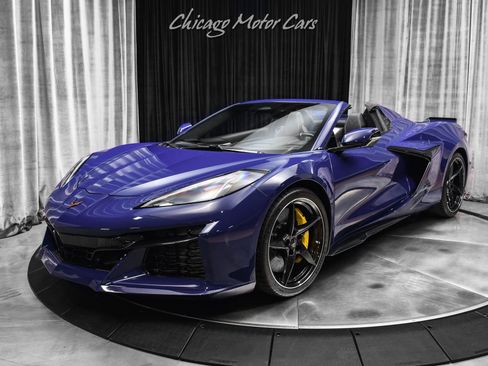 Used 2025 Chevrolet Corvette E-Ray w/ ZER Performance Package image 32