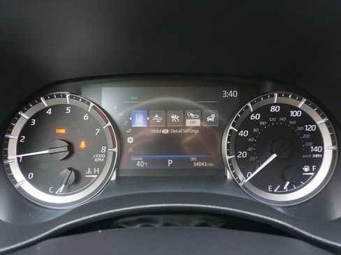 Used 2023 Toyota Highlander L image 5