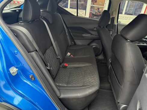 Used 2021 Nissan Kicks SV image 11