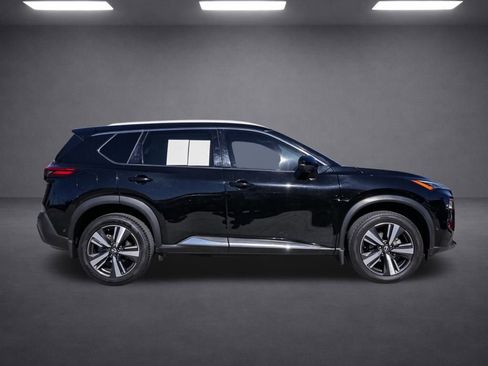 Used 2023 Nissan Rogue SL w/ SL Premium Package image 3