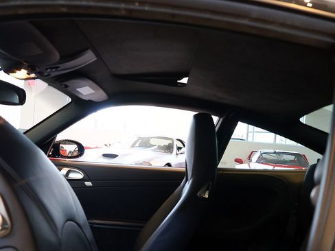 Used 2005 Porsche 911 Carrera S RWD image 29