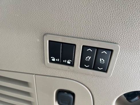 Used 2017 Chevrolet Tahoe Premier AWD/4WD image 27