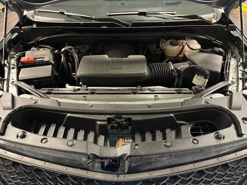 Certified 2025 Cadillac Escalade ESV Sport Platinum w/ LPO, Floor Liner Package AWD/4WD image 23