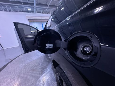 Used 2023 Buick Enclave Essence w/ Experience Buick Package AWD/4WD image 43