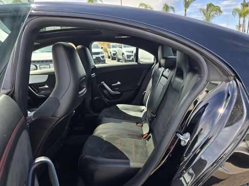 Used 2022 Mercedes-Benz CLA 250 image 18