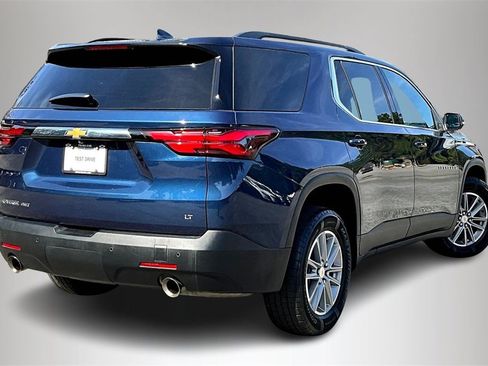 Certified 2022 Chevrolet Traverse LT image 6
