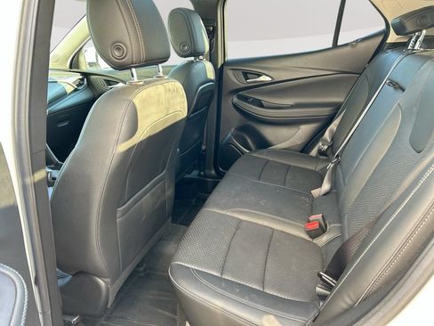 Used 2023 Buick Encore GX Essence w/ Experience Buick Package AWD/4WD image 27