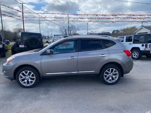 Used 2011 Nissan Rogue SV w/ SL Pkg image 6