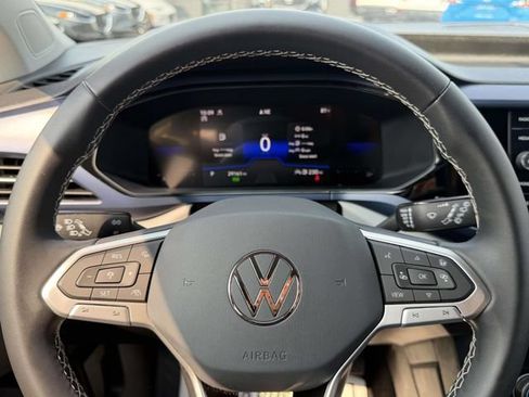Used 2023 Volkswagen Taos SE AWD/4WD image 31