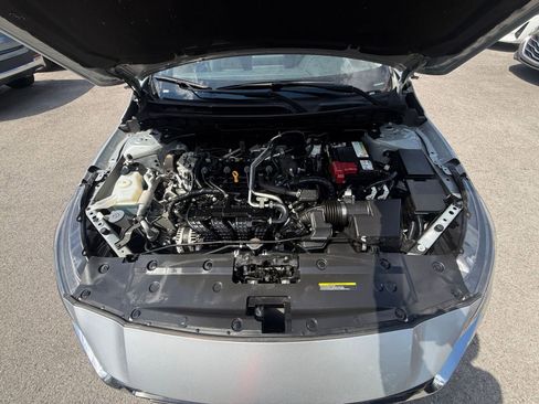 Used 2024 Nissan Altima 2.5 SV FWD image 32