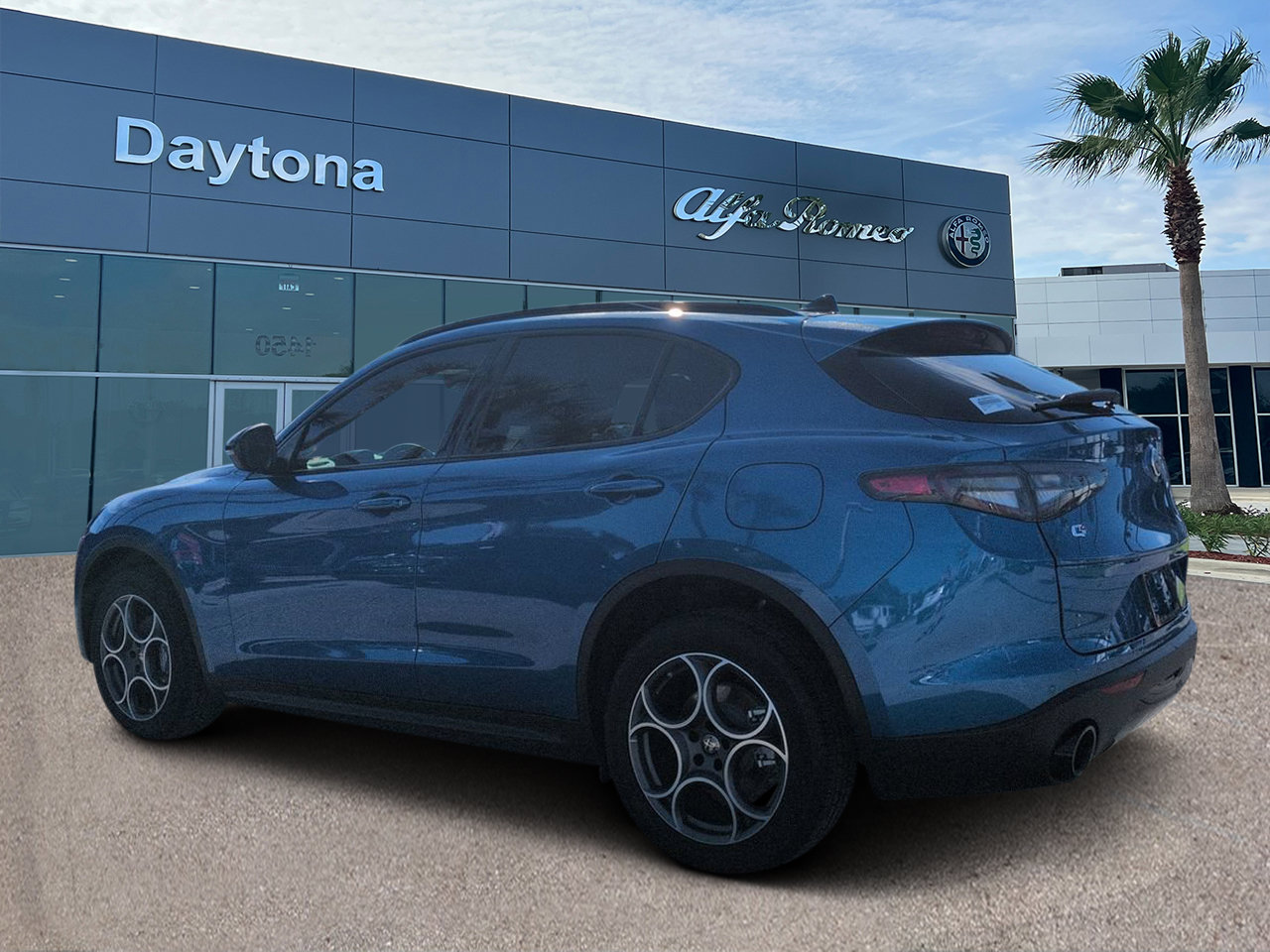 New 2026 Alfa Romeo Stelvio Sprint w/ Convenience Package AWD/4WD image 5