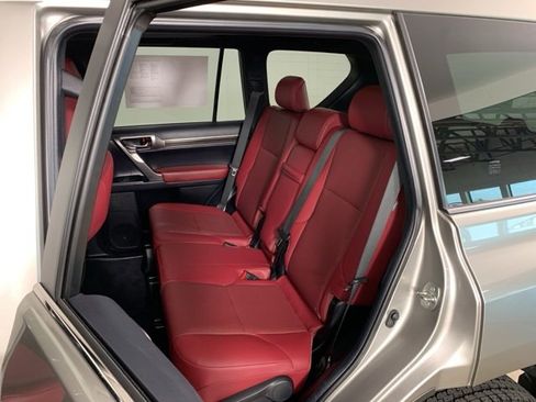 Used 2022 Lexus GX 460 Premium image 28