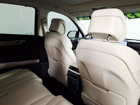 Certified 2025 Genesis GV80 2.5T Select image 11