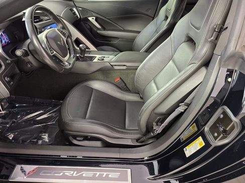 Used 2017 Chevrolet Corvette Stingray Coupe w/ Battery Protection Package RWD image 9