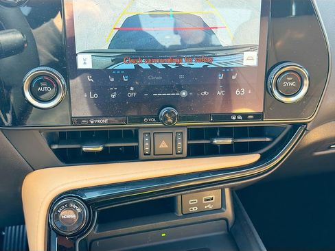 Used 2023 Lexus NX 350 AWD image 35