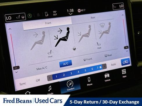 Used 2023 Chrysler Pacifica Touring-L FWD image 26