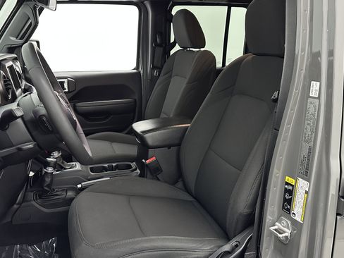 Used 2023 Jeep Wrangler Sport S image 12