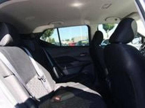 Used 2022 Nissan Kicks SV image 23