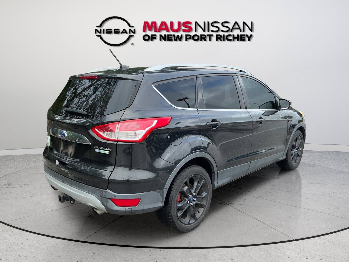 Used 2015 Ford Escape Titanium w/ Equipment Group 301A FWD image 8